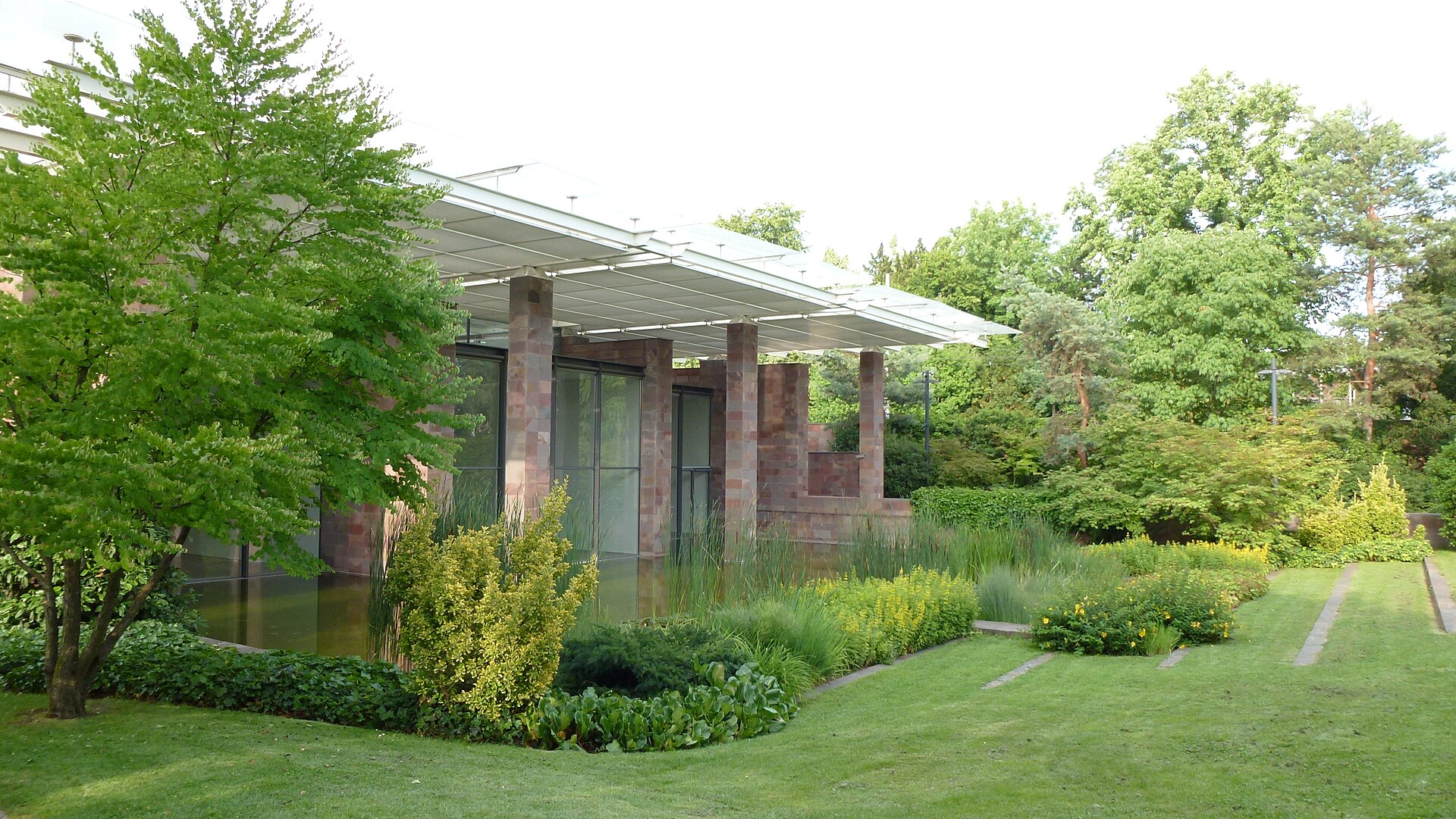 Vue extérieure de la Fondation Beyeler à Riehen, en Suisse